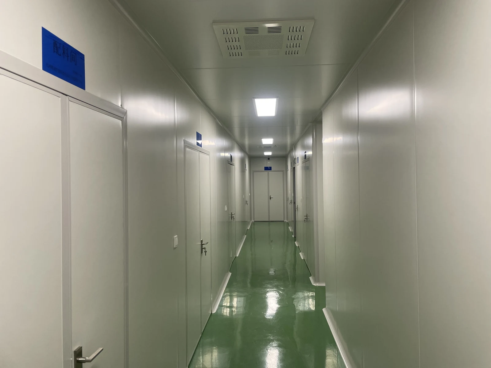 通渭分公司洁净区走廊实拍